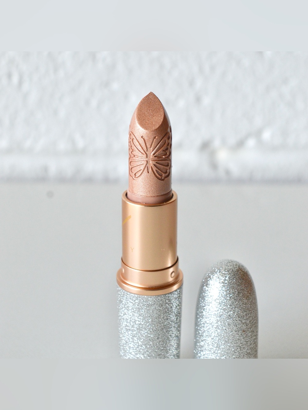 MAC Cosmetics Lipstick *ALL I WANT* Mariah Carey Limited Edition Pearl BNWOB - Picture 2 of 9